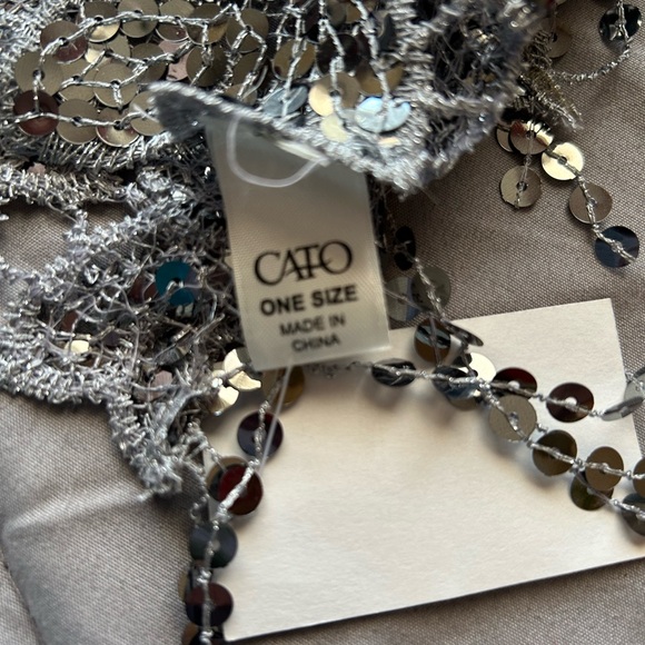 ๐3/$25 NWT Cato Elegant Silver Floral Lace Shawl - Picture 8 of 9